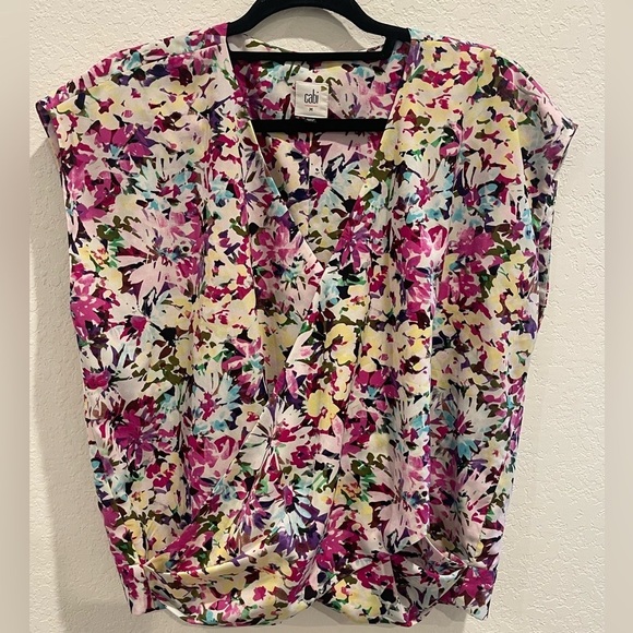 Cabi Colorful Floral Blouse Size Medium - Picture 3 of 7